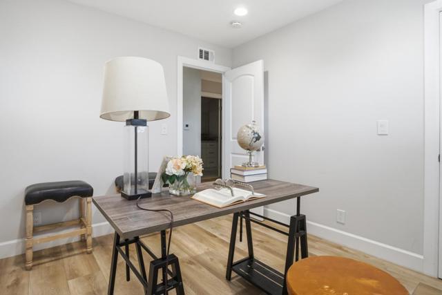 11383 Stonecress Avenue, Fountain Valley CA: https://media.crmls.org/mediaz/9773f38d-aa10-4627-bf52-d619c7e15a2e.jpg