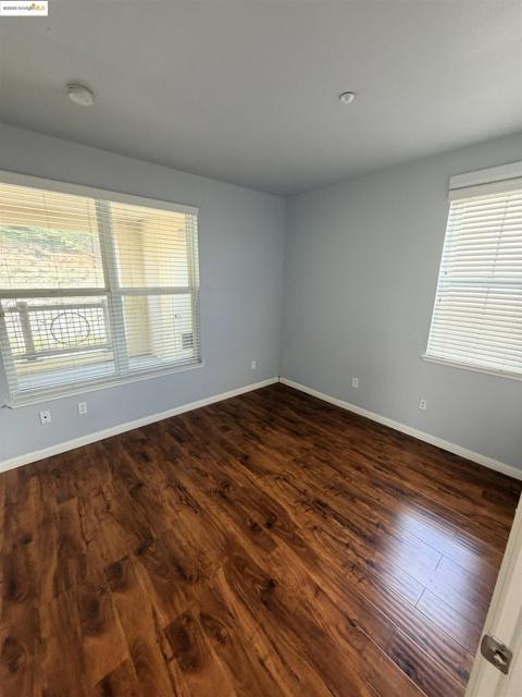 2210 Gellert Blvd, South San Francisco CA: https://media.crmls.org/mediaz/977514b6-9839-4b8b-a3c6-ce22677a7ca0.jpg