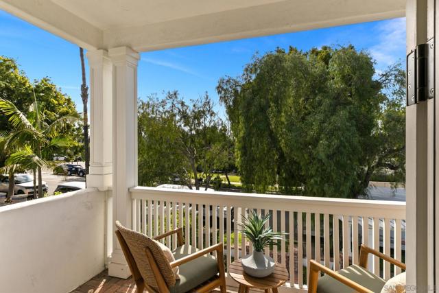 261 G Ave, Coronado CA: https://media.crmls.org/mediaz/97759a40-6594-47f0-8bf5-f2539cd15f73.jpg