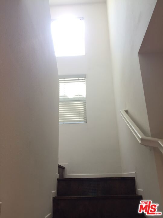 202 Gabriel Garcia Marquez Street, Los Angeles CA: https://media.crmls.org/mediaz/9775ef10-ca2d-4f96-960a-28bcc8d42521.jpg