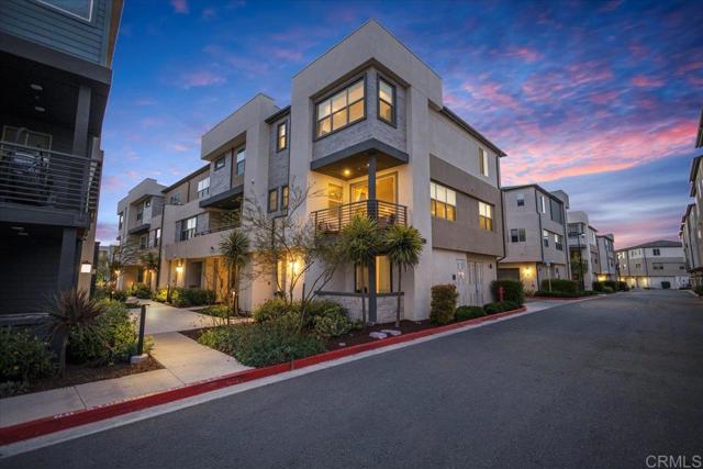 Detail Gallery Image 1 of 55 For 1840 Mint #6,  Chula Vista,  CA 91915 - 4 Beds | 3 Baths