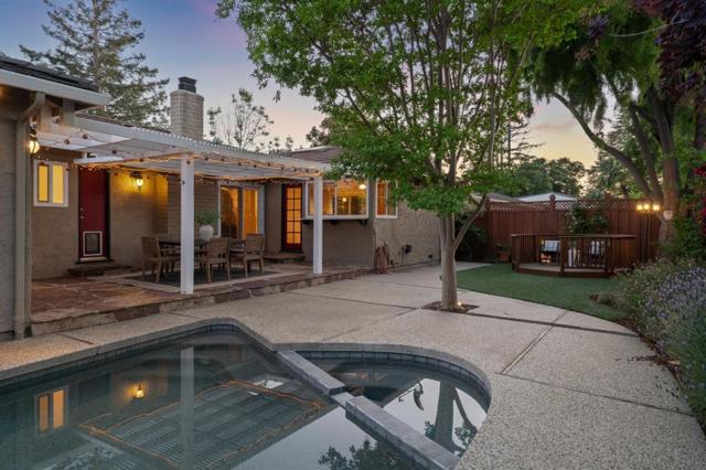 1275 Covington Road, Los Altos CA: https://media.crmls.org/mediaz/97782e64-c522-4645-8906-c10d8a6ea770.jpg