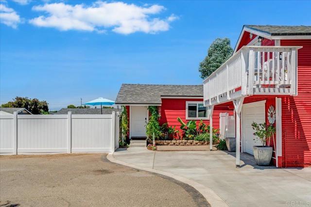 1354 Lazy Lane, Oceano CA: https://media.crmls.org/mediaz/97798248-21cc-4489-a901-fc5895ec1650.jpg
