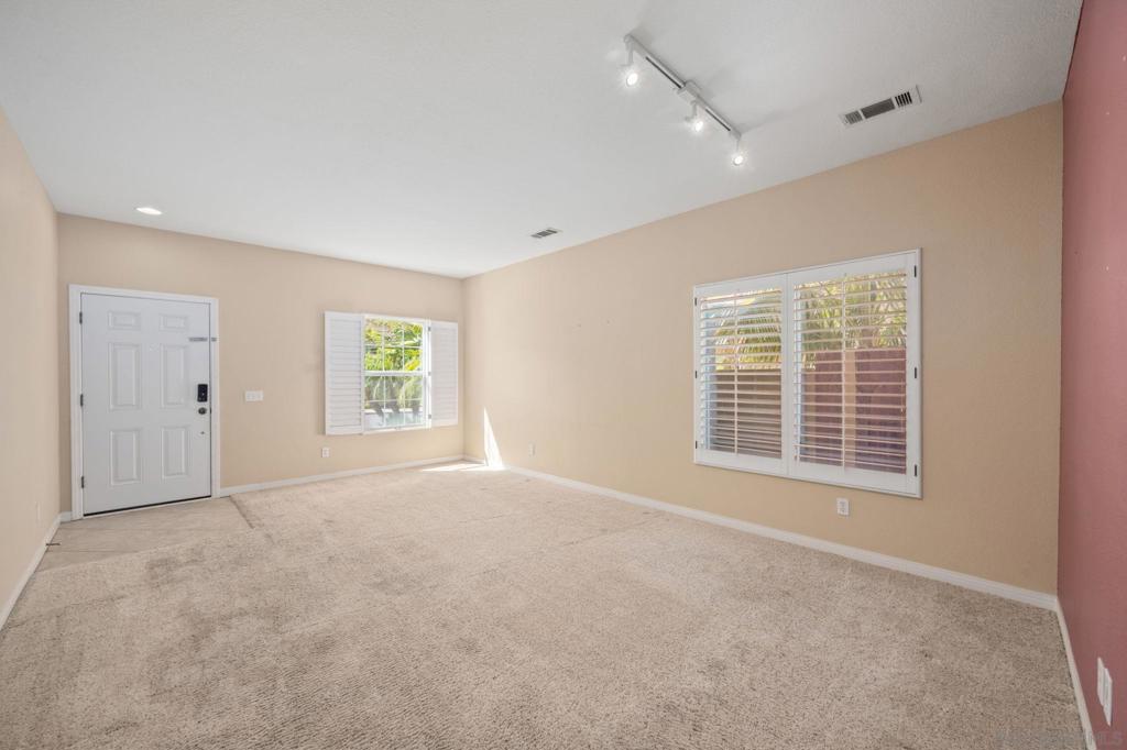1020 Cima Dr - photo 6