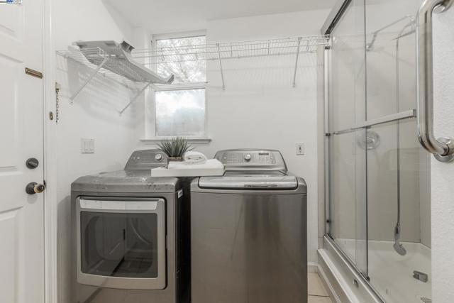 4008 Mount Vernon Pl, Dublin CA: https://media.crmls.org/mediaz/977aa06a-37b7-4036-b705-a28af4366ded.jpg