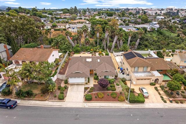 6034 Wenrich Drive, San Diego CA: https://media.crmls.org/mediaz/977aeb83-0ae4-4c8b-8539-26300d7304db.jpg