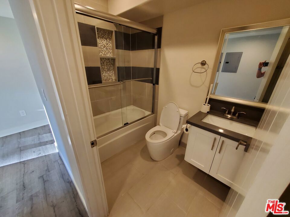 MLS #25570077 img 17