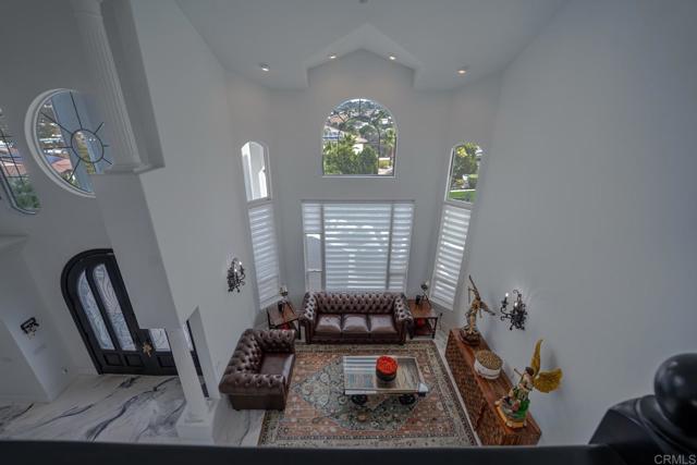 Image 37 of 47 For 733 Clayburn Ct