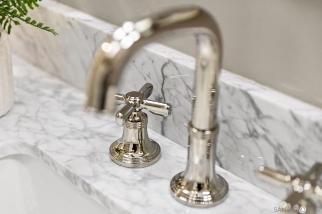 38795 Harris Truck Trail, Fallbrook CA: https://media.crmls.org/mediaz/977ddbb3-db3c-4d5a-95d3-221bff91971d.jpg