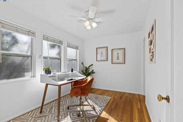 3719 60Th St, Sacramento CA: https://media.crmls.org/mediaz/977e70a1-46fe-4b7c-895b-5b1682190893.jpg
