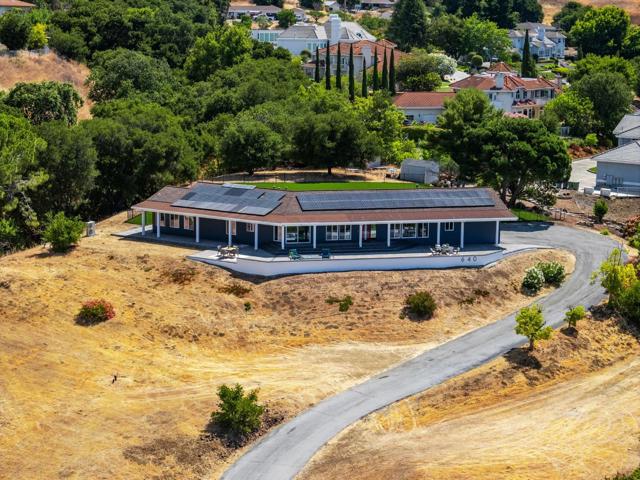 640 Evans Road, Milpitas CA: https://media.crmls.org/mediaz/977ed98d-cfd4-4815-9131-744af826b604.jpg