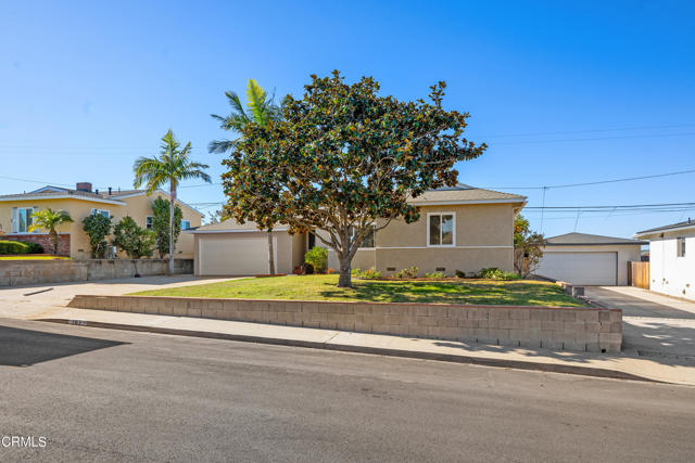 Detail Gallery Image 2 of 33 For 167 Geneive St, Camarillo,  CA 93010 - 4 Beds | 2 Baths