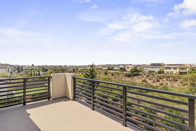 6513 Fischer Way, San Diego CA: https://media.crmls.org/mediaz/97801258-5c1a-4def-b9f4-36d3e3c588df.jpg