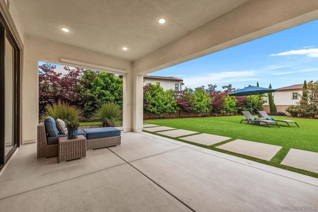 6190 Sagebrush Bend Way, San Diego CA: https://media.crmls.org/mediaz/97824385-246d-4643-80b4-ccd936f990c2.jpg