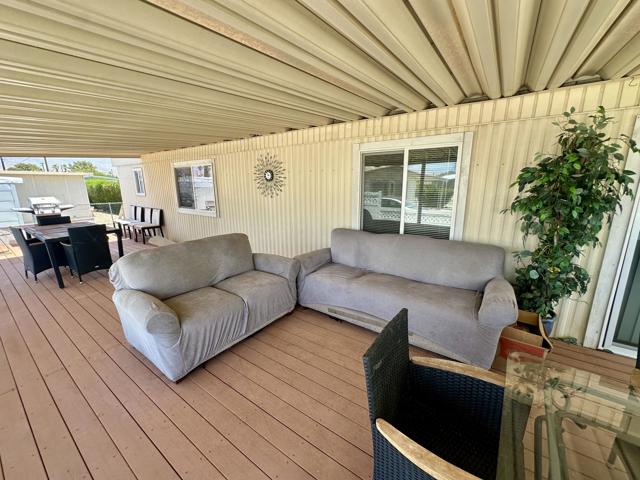 32660 Bloomfield Avenue, Thousand Palms CA: https://media.crmls.org/mediaz/9783156e-8374-4ef6-9b8a-e0052b9b488a.jpg