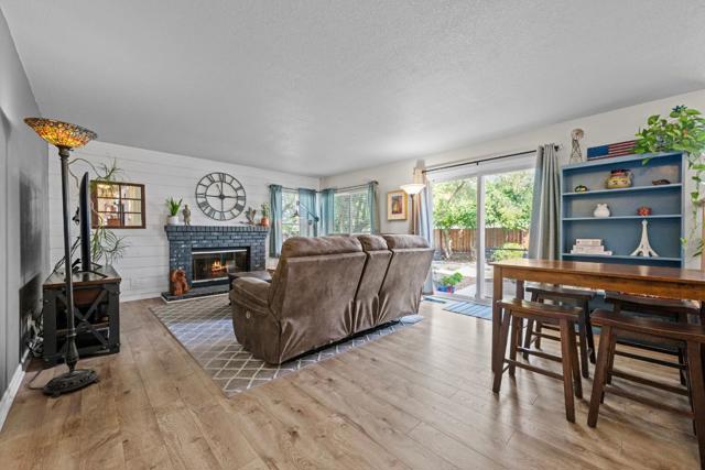 441 Tierra Del Sol, Hollister CA: https://media.crmls.org/mediaz/97832d65-bd63-45cb-b97d-373477a82208.jpg