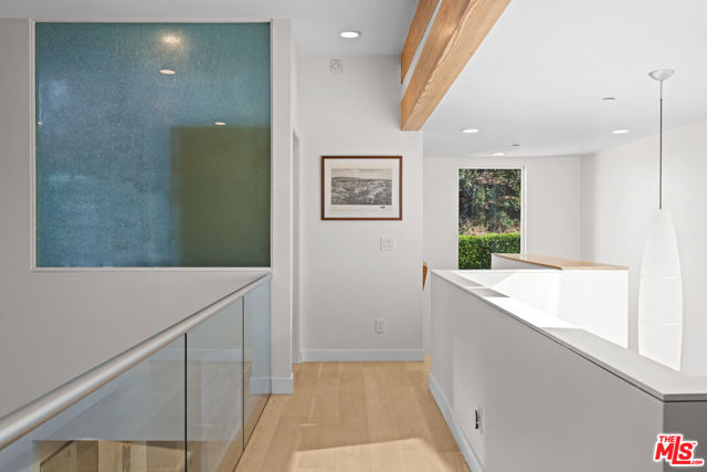 3631 Sunswept Drive, Studio City CA: https://media.crmls.org/mediaz/9783b90f-d82c-40cd-8058-bfe0909f4306.jpg