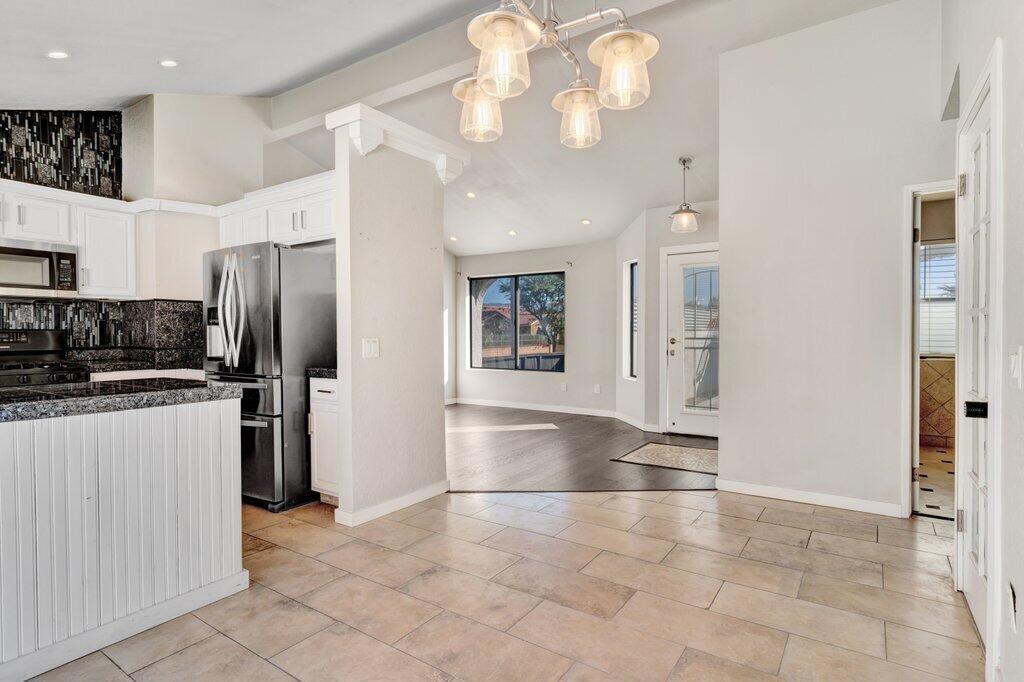 MLS #219138049DA image #10