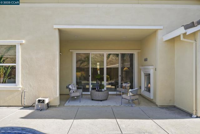 2968 Alves Ranch Rd, Pittsburg CA: https://media.crmls.org/mediaz/978453fe-c02b-430f-bcea-71eaf203fa3c.jpg