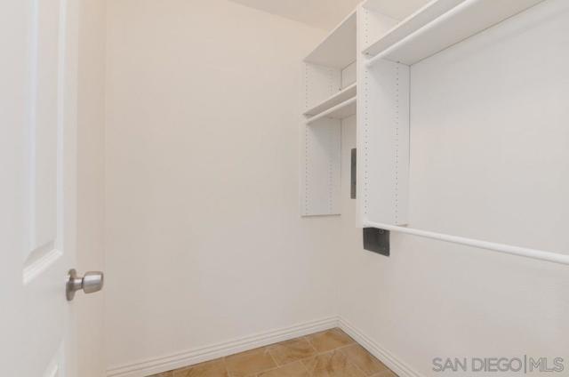10400 Caminito Cuervo, San Diego CA: https://media.crmls.org/mediaz/9785ea63-1044-41fd-ae15-de5798368b40.jpg