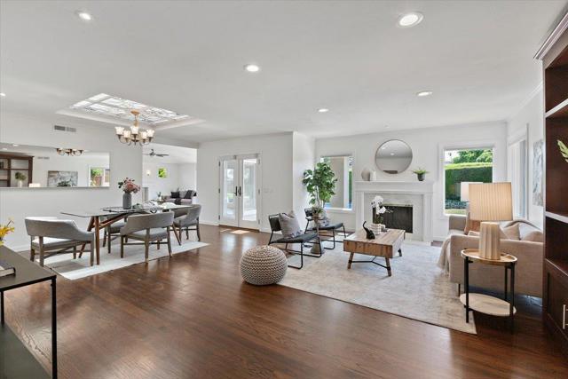 539 Los Ninos Way, Los Altos CA: https://media.crmls.org/mediaz/978784bd-20b1-4c96-bcbd-ee89bbcdb12a.jpg