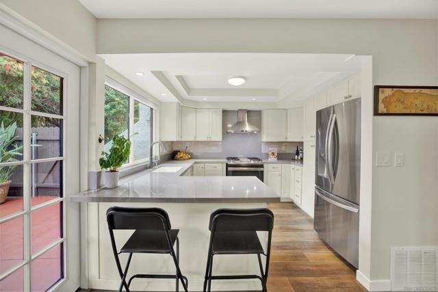 3069 Plaza Natalia, Bonita CA: https://media.crmls.org/mediaz/97879551-105e-412f-957e-27e94f1c2ead.jpg