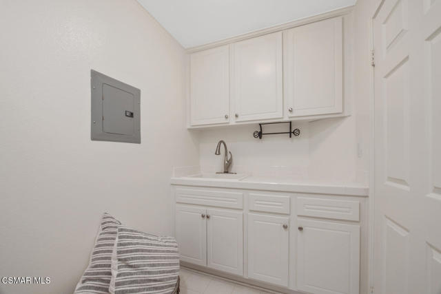 3034 Heavenly Ridge Street, Thousand Oaks CA: https://media.crmls.org/mediaz/9787b2ef-0655-4690-aac8-a4074d42e9ff.jpg
