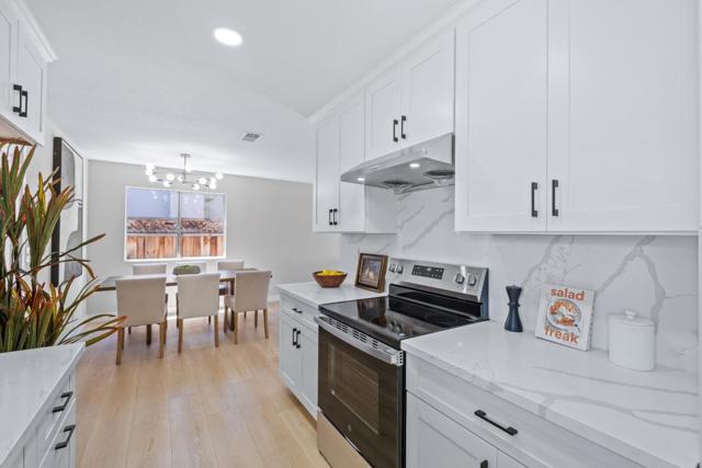 2713 Babe Ruth Drive, San Jose CA: https://media.crmls.org/mediaz/9787d8ed-b365-4dea-9da6-b7b4cb7735e5.jpg