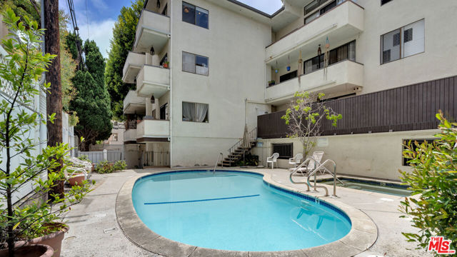 1434 Greenfield Avenue, Los Angeles CA: https://media.crmls.org/mediaz/97887137-5355-4e35-b674-3464b0ca3b4a.jpg
