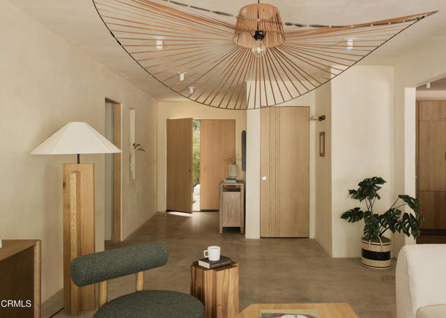 Detail Gallery Image 7 of 38 For 4781 Round Top Dr, Los Angeles,  CA 90065 - 4 Beds | 2 Baths