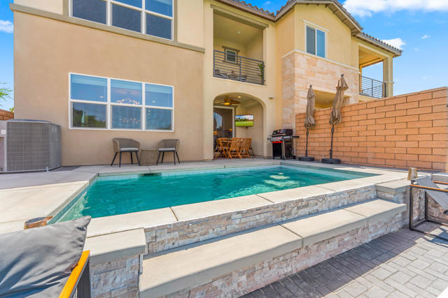 43241 Pietra Court, Indio CA: https://media.crmls.org/mediaz/9788b76a-c222-4c49-8201-9aec9728c89c.jpg