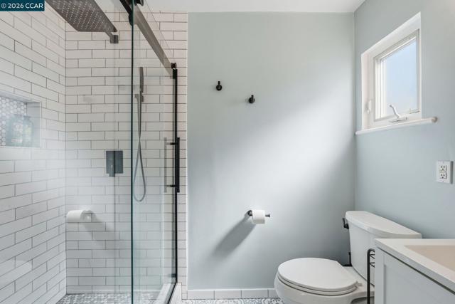 Image 9 of 28 For 2105 Holbrook Drive