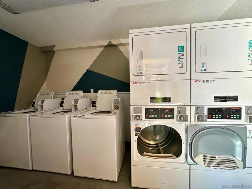 MLS #250043036SD image #15