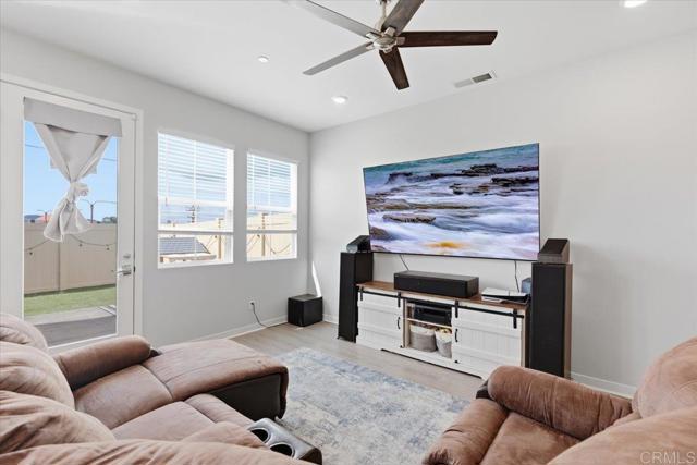 Detail Gallery Image 10 of 41 For 1166 Evelyn Drive, El Cajon,  CA 92021 - 3 Beds | 2/1 Baths