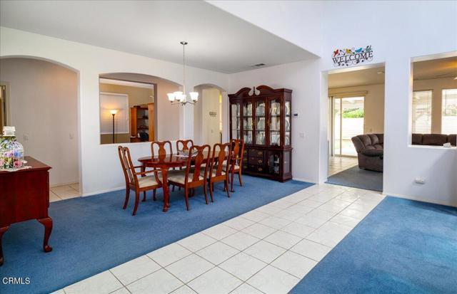 29065 Madrid Place, Castaic CA: https://media.crmls.org/mediaz/9789b630-2a66-4d5d-a09d-59fee667c4b7.jpg