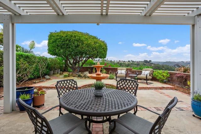 7414 Lantana, Carlsbad CA: https://media.crmls.org/mediaz/978a63b7-dbfb-4cb7-b75b-025ab90246e7.jpg
