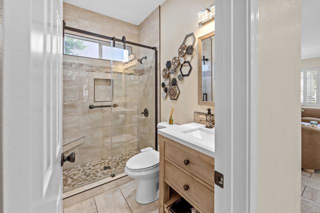858 Via Barquero, San Marcos CA: https://media.crmls.org/mediaz/978aeb3b-2110-4725-9aca-33005d770f8d.jpg
