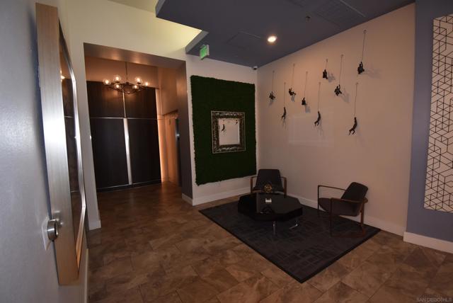 427 9th Avenue, San Diego CA: https://media.crmls.org/mediaz/978b37ed-70b7-4380-93ae-79507b262bbd.jpg