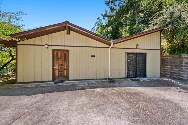 1239 La Madrona Drive, Santa Cruz CA: https://media.crmls.org/mediaz/978b55e9-2b82-4196-970e-71cfdb222bb8.jpg