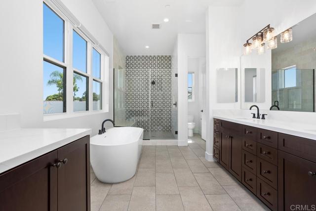 Detail Gallery Image 22 of 42 For 1211 Stonemark Place, Vista,  CA 92081 - 5 Beds | 4/1 Baths