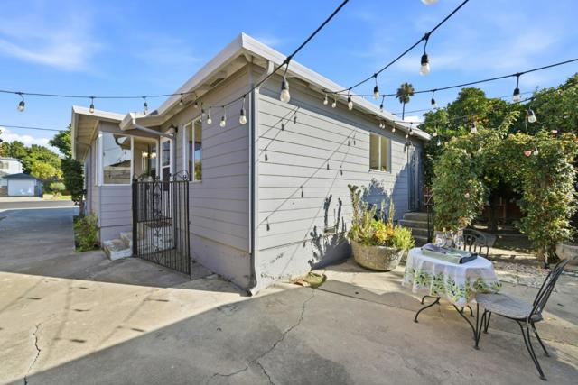 33557 3rd Street, Union City CA: https://media.crmls.org/mediaz/978cac71-7e3a-4f89-85f1-3d5a7f6bba9d.jpg