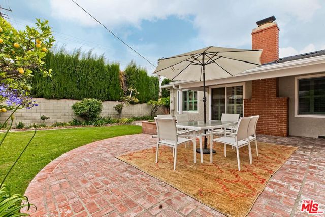 4307 Keystone Avenue, Culver City CA: https://media.crmls.org/mediaz/978edcad-1587-42f7-8906-feb986a33efe.jpg
