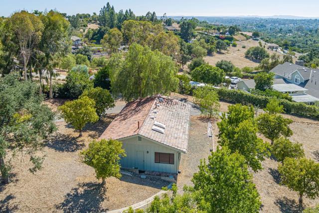 145 Yucca Road, Fallbrook CA: https://media.crmls.org/mediaz/978ff184-97ed-495d-baee-224af775fc9d.jpg