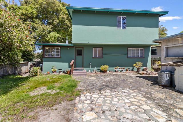 799 Lottie Street, Monterey CA: https://media.crmls.org/mediaz/97901b5d-31a3-48e5-98e0-a93d3bb8827c.jpg