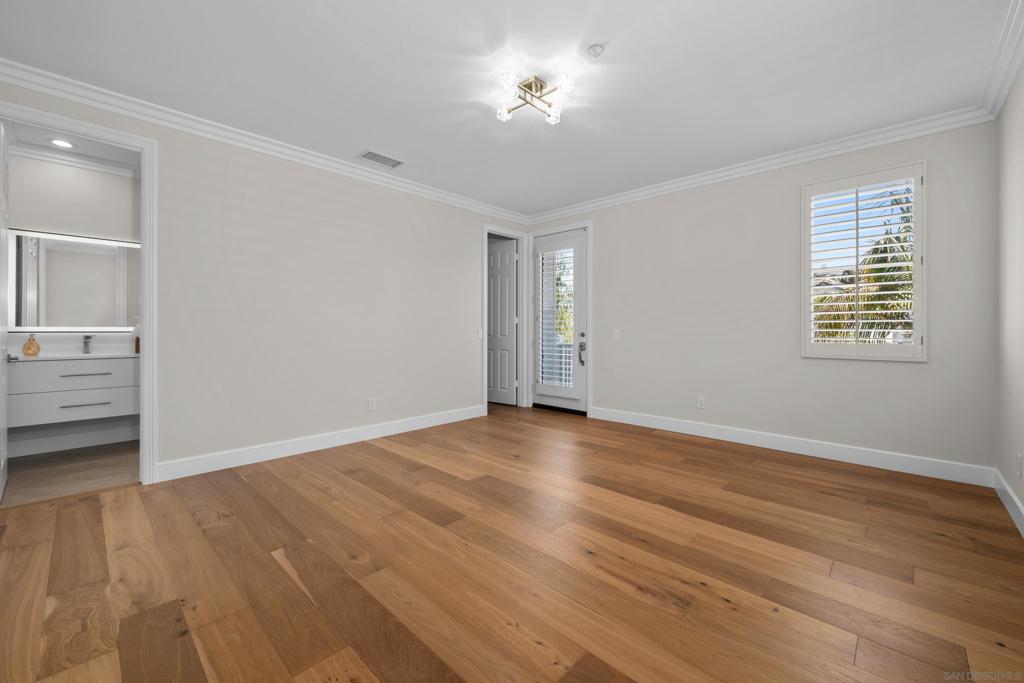 MLS #250040353SD image #32