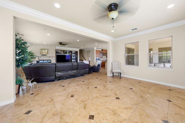 1863 Camino Mojave, Chula Vista CA: https://media.crmls.org/mediaz/97905d19-20a5-4067-adda-71c7ccde5577.jpg