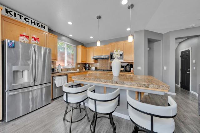 3023 Canoas Villa, San Jose CA: https://media.crmls.org/mediaz/97910a1b-bce7-4689-a84c-d0f449829c92.jpg