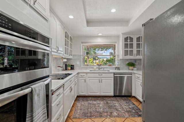 529 Adirondack Way, Walnut Creek CA: https://media.crmls.org/mediaz/97916f20-c749-4c2f-855d-dfd4df67c66f.jpg