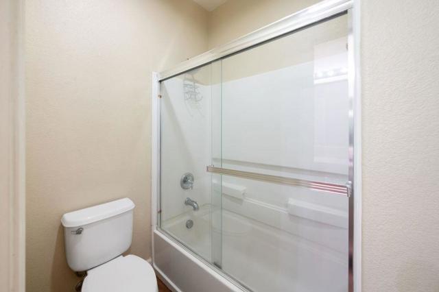 11447 Mirage Drive, Chowchilla CA: https://media.crmls.org/mediaz/9791ed58-5c1f-4f26-b809-2e69aa435343.jpg