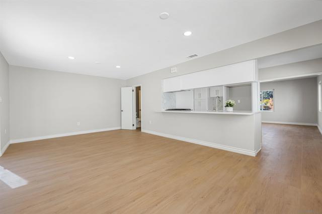 2967 Dove St, San Diego CA: https://media.crmls.org/mediaz/97934127-ea2c-41ed-bbd4-49b8eca6c199.jpg